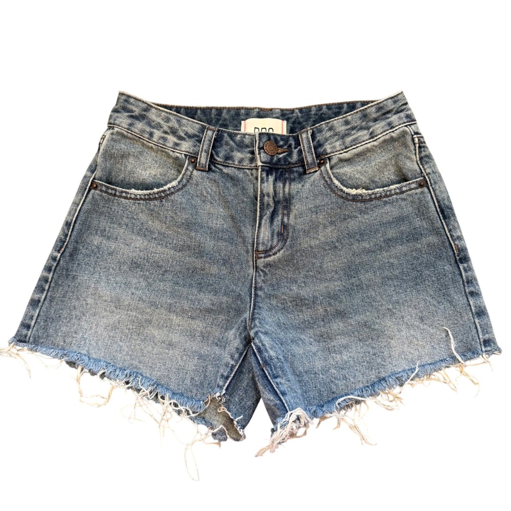 BDG Urban Outfitters A-Line High Waisted Raw Hem Denim Shorts Medium Wash 24